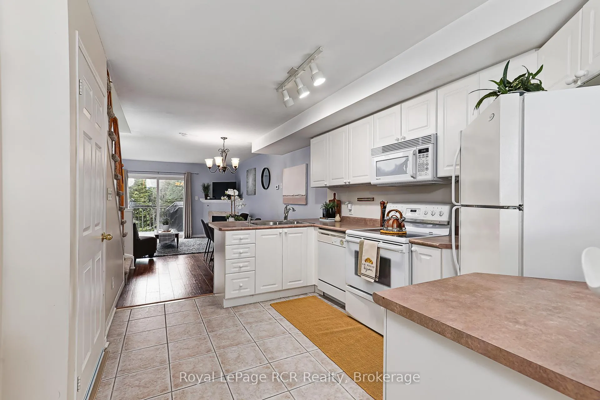 Photo 11 of 9 Royalton Lane, Collingwood — HOMEH