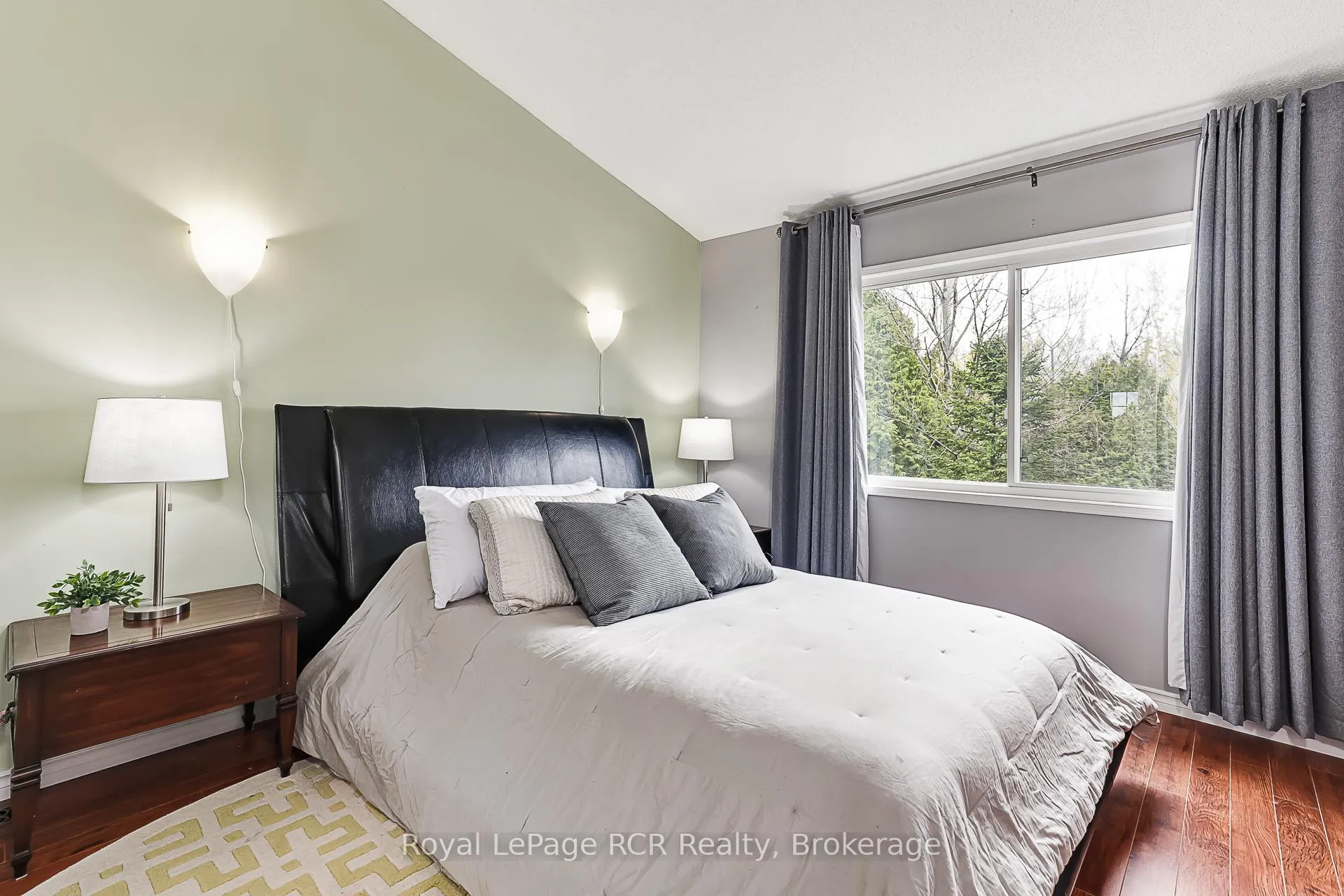 Photo 25 of 9 Royalton Lane, Collingwood — HOMEH