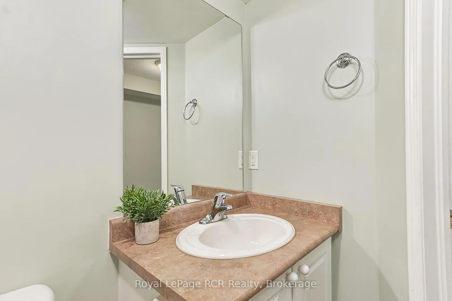 Photo 36 of 9 Royalton Lane, Collingwood — HOMEH