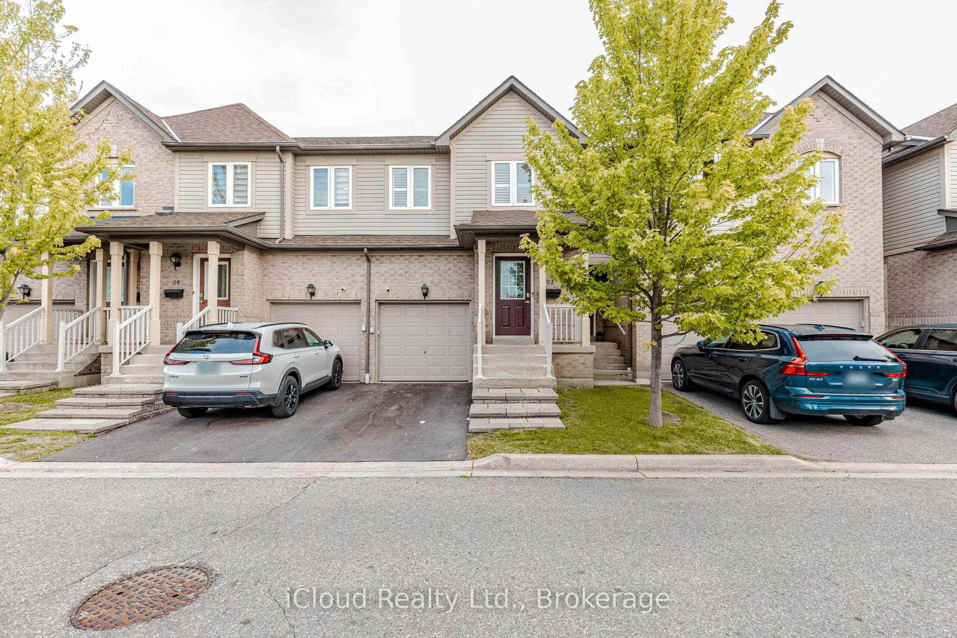 Front of Unit 27, 4600 Kimbermount Avenue
