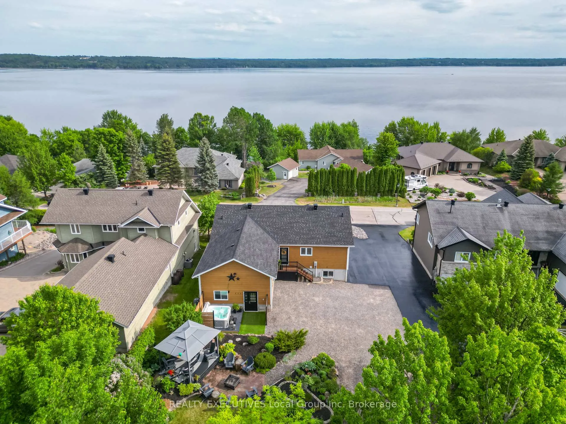 Photo 6 of 410 Osprey Crescent, Callander — HOMEH