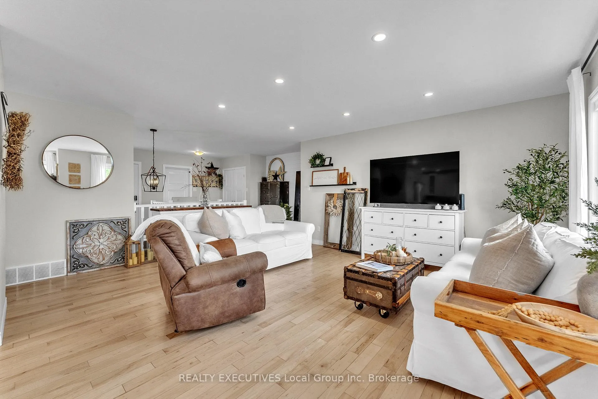 Photo 17 of 410 Osprey Crescent, Callander — HOMEH