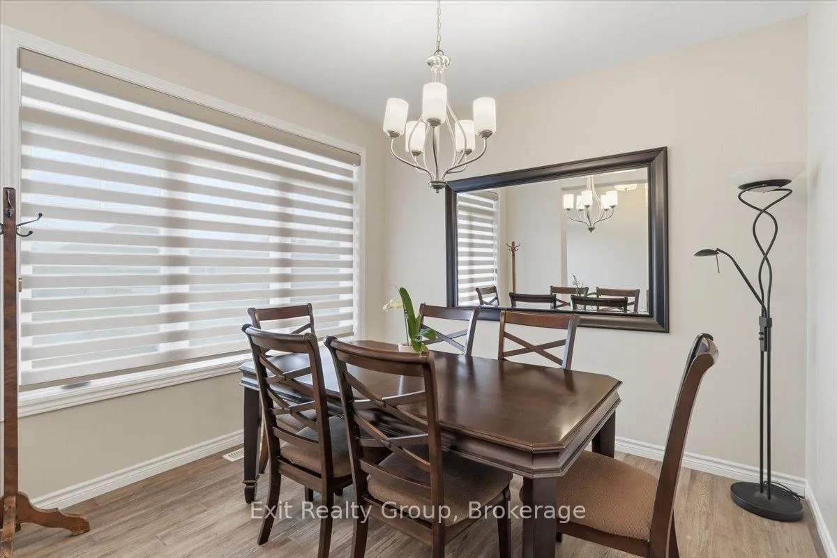 Photo 5 of 55 Stonecrest Boulevard, Quinte West, Sidney Ward — HOMEH