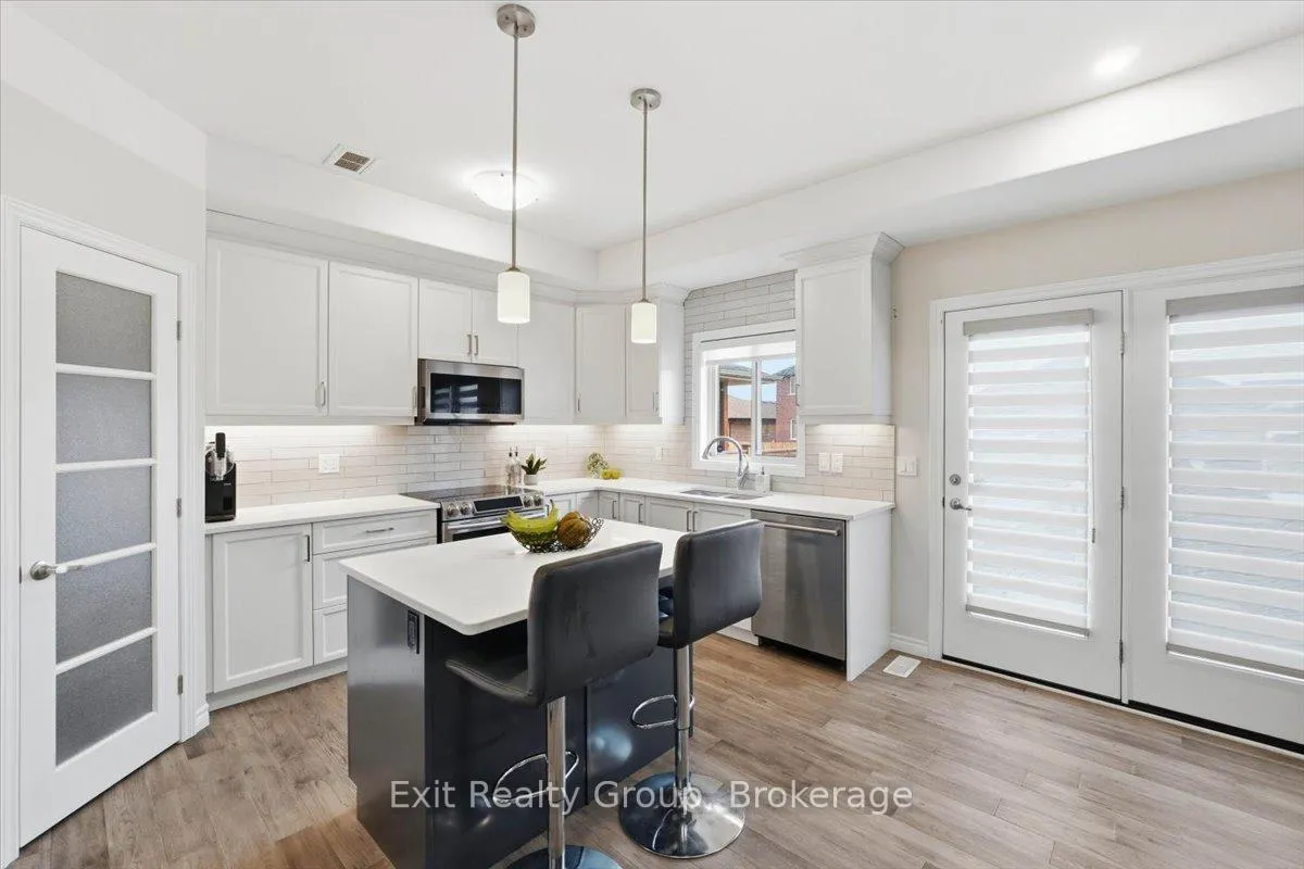 Photo 9 of 55 Stonecrest Boulevard, Quinte West, Sidney Ward — HOMEH