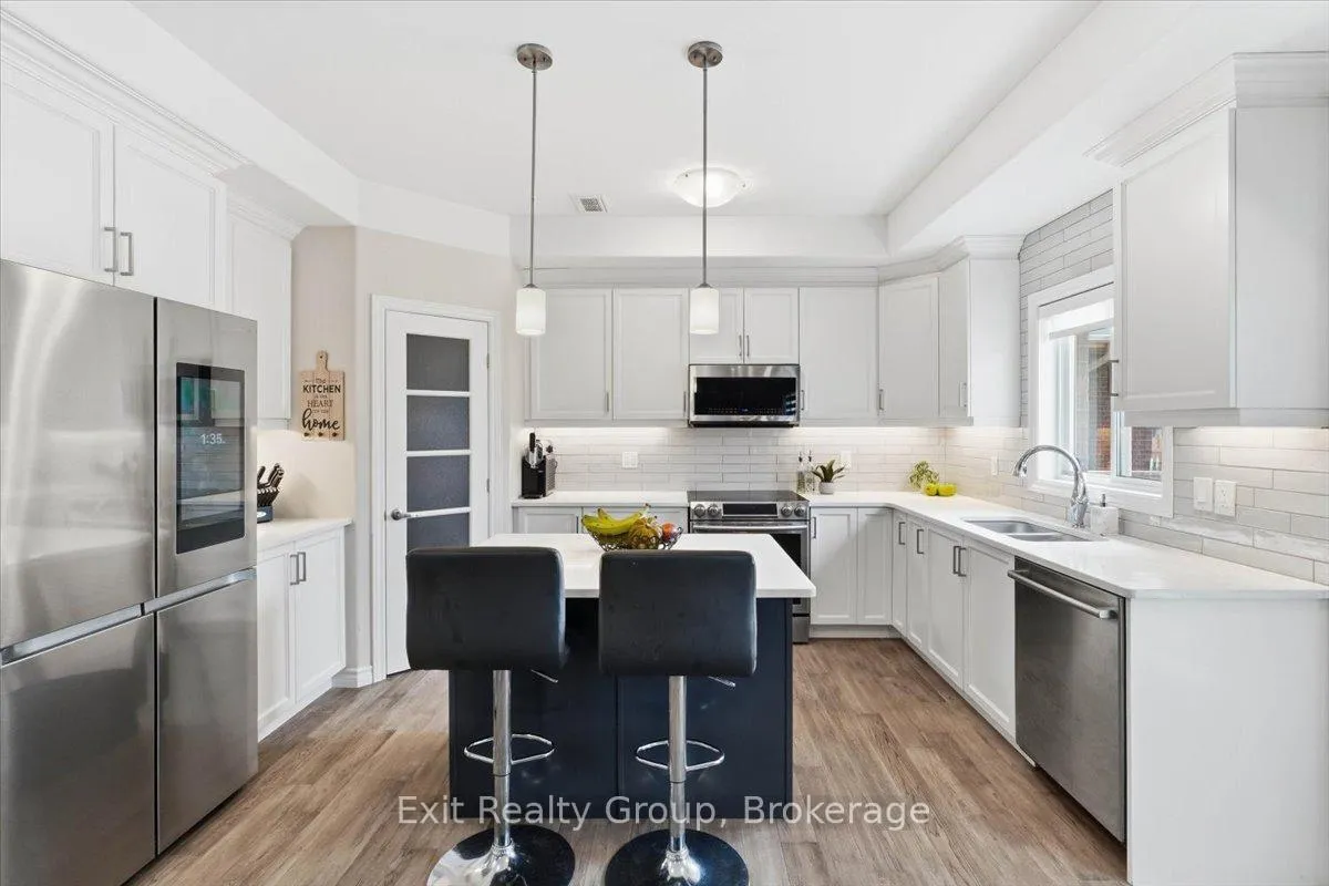 Photo 16 of 55 Stonecrest Boulevard, Quinte West, Sidney Ward — HOMEH