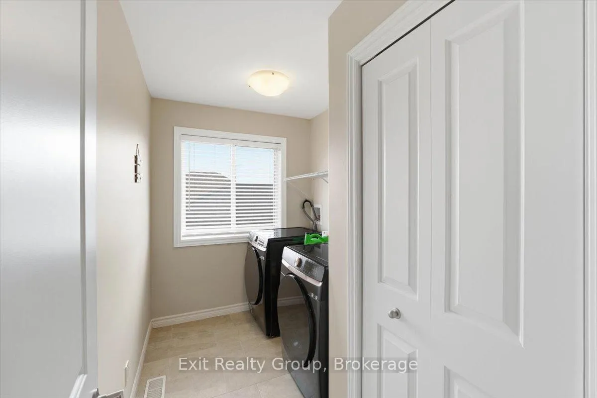 Photo 25 of 55 Stonecrest Boulevard, Quinte West, Sidney Ward — HOMEH