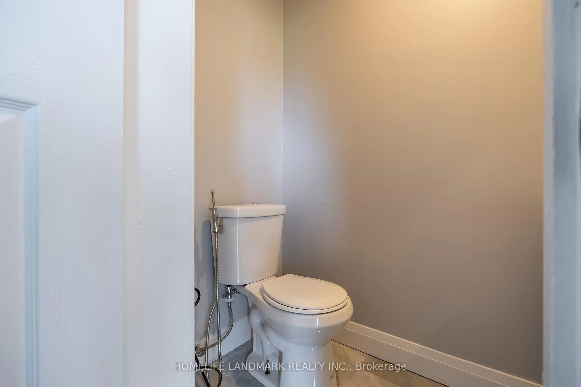 Photo 11 of 500 Larry Avenue, Oshawa, Samac — HOMEH