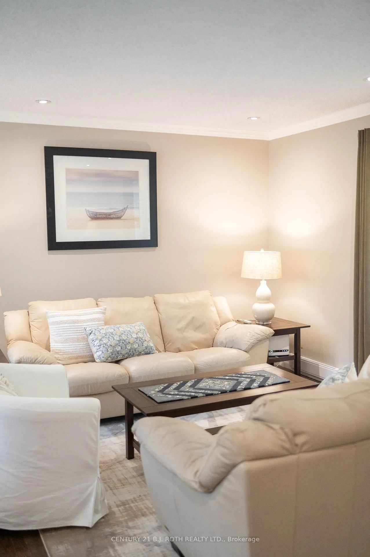 Photo 14 of 27 Thicketwood Place, Ramara, Brechin — HOMEH