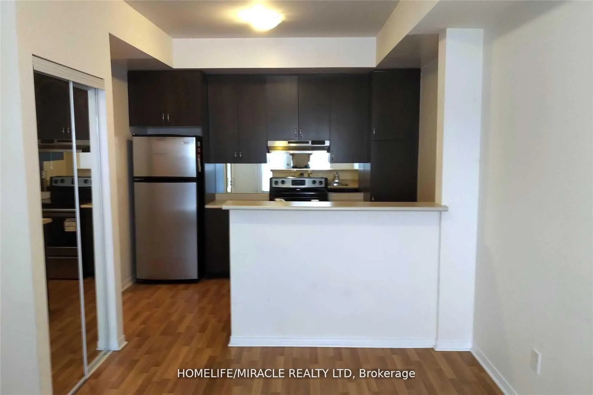 Photo 3 of Unit 76, 60 Fairwood Circle, Brampton, Sandringham-Wellington — HOMEH