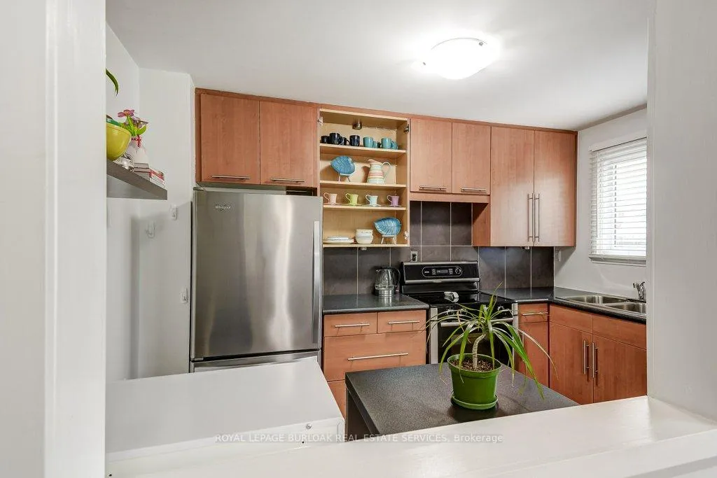 Photo 11 of Unit 18, 1350 Limeridge Road E, Hamilton, Trenholme — HOMEH