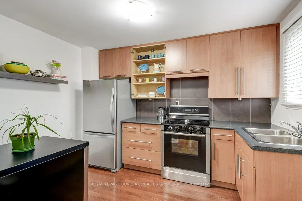Photo 12 of Unit 18, 1350 Limeridge Road E, Hamilton, Trenholme — HOMEH
