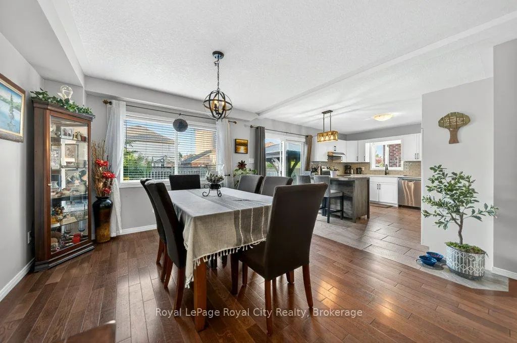 Photo 9 of 43 Brenneman Drive, Wilmot, Baden — HOMEH