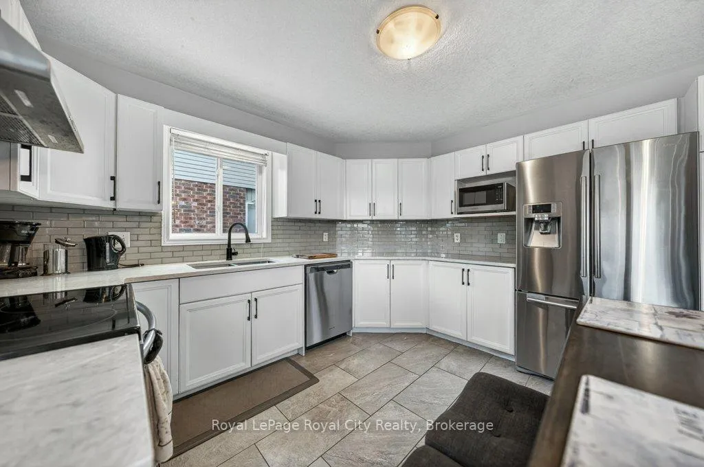 Photo 14 of 43 Brenneman Drive, Wilmot, Baden — HOMEH