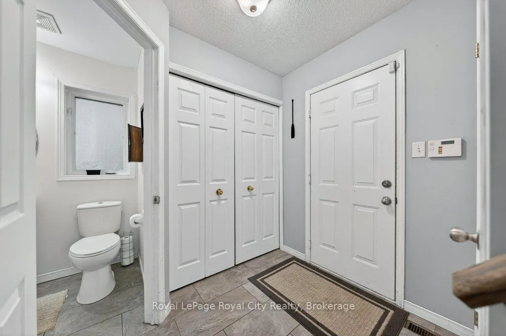 Photo 20 of 43 Brenneman Drive, Wilmot, Baden — HOMEH