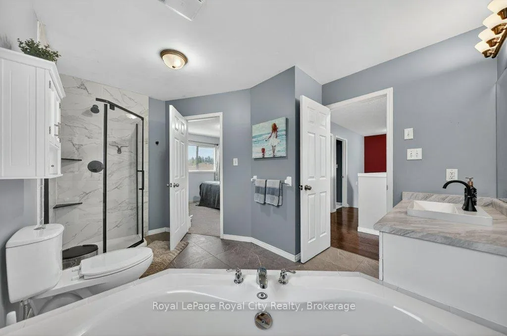 Photo 36 of 43 Brenneman Drive, Wilmot, Baden — HOMEH