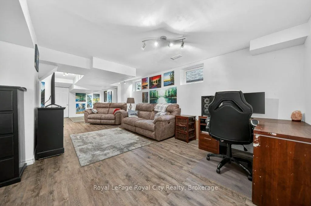 Photo 42 of 43 Brenneman Drive, Wilmot, Baden — HOMEH