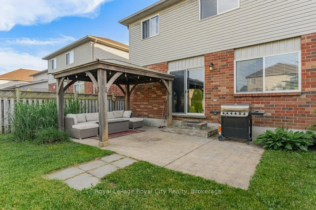Photo 44 of 43 Brenneman Drive, Wilmot, Baden — HOMEH