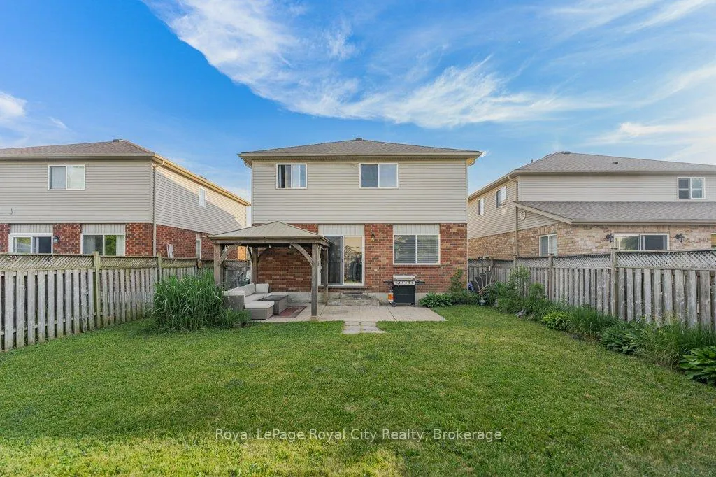 Photo 45 of 43 Brenneman Drive, Wilmot, Baden — HOMEH