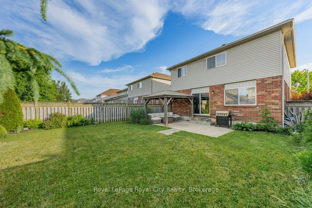 Photo 46 of 43 Brenneman Drive, Wilmot, Baden — HOMEH