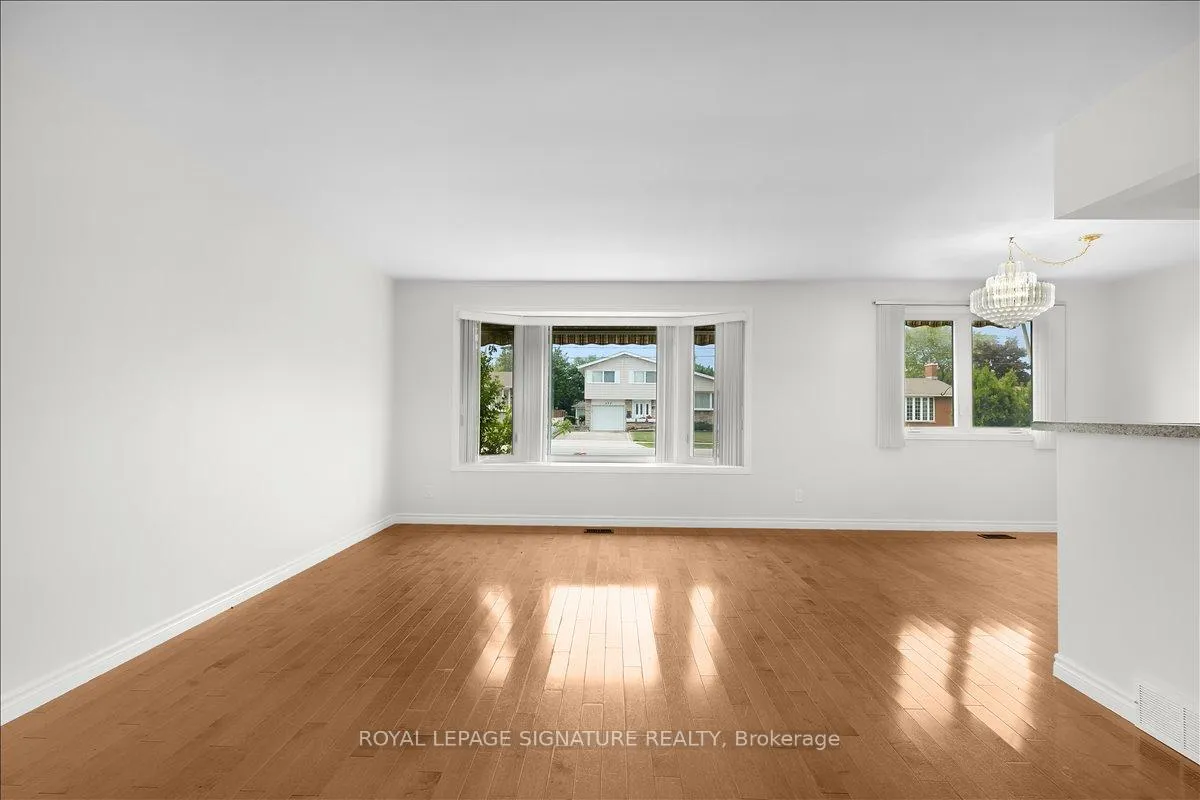 Photo 5 of 421 Franklin Street N, Kitchener, Stanley Park/Centreville — HOMEH