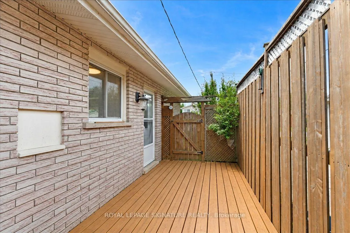 Photo 24 of 421 Franklin Street N, Kitchener, Stanley Park/Centreville — HOMEH