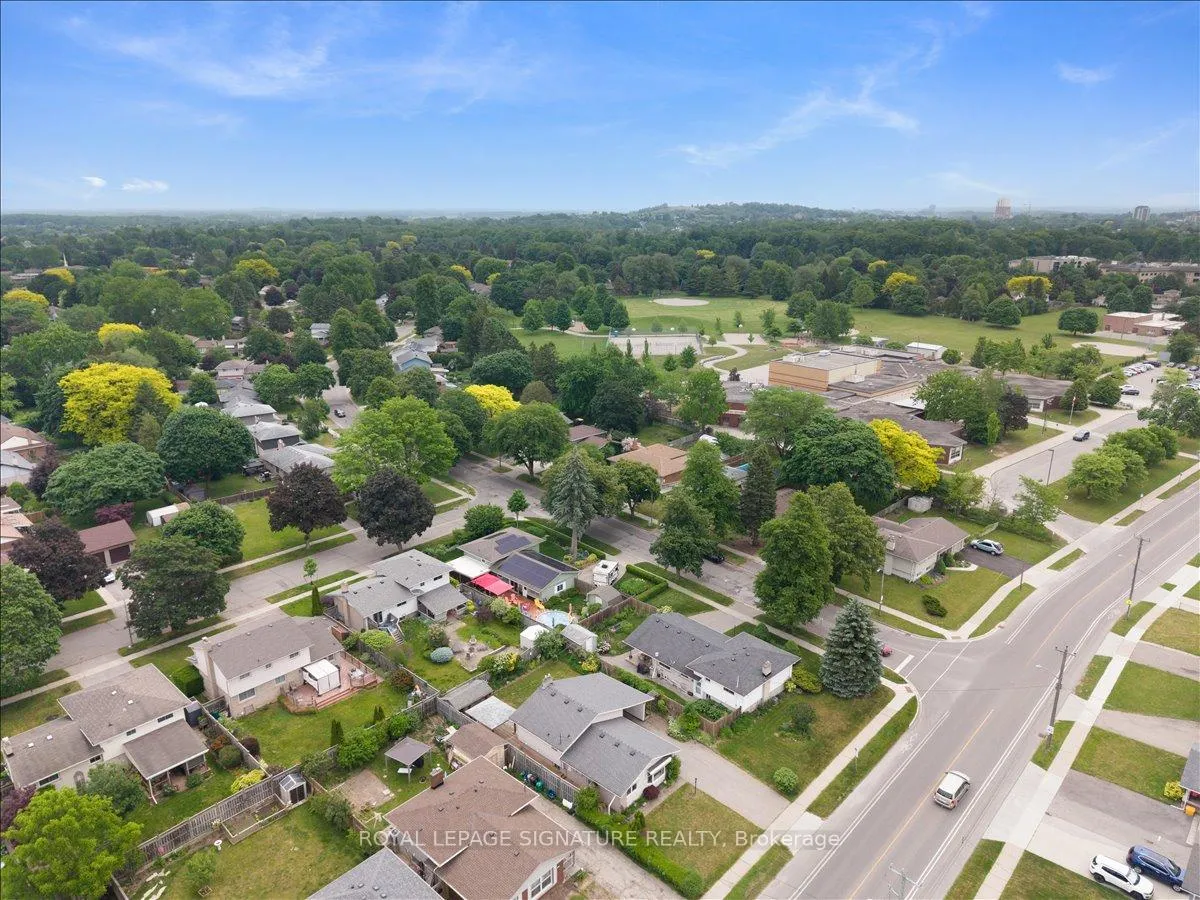 Photo 28 of 421 Franklin Street N, Kitchener, Stanley Park/Centreville — HOMEH