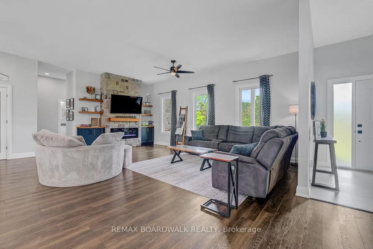 Photo 9 of 1805 Hyndman Road, Edwardsburgh/Cardinal, Edwardsburgh/Cardinal Twp — HOMEH