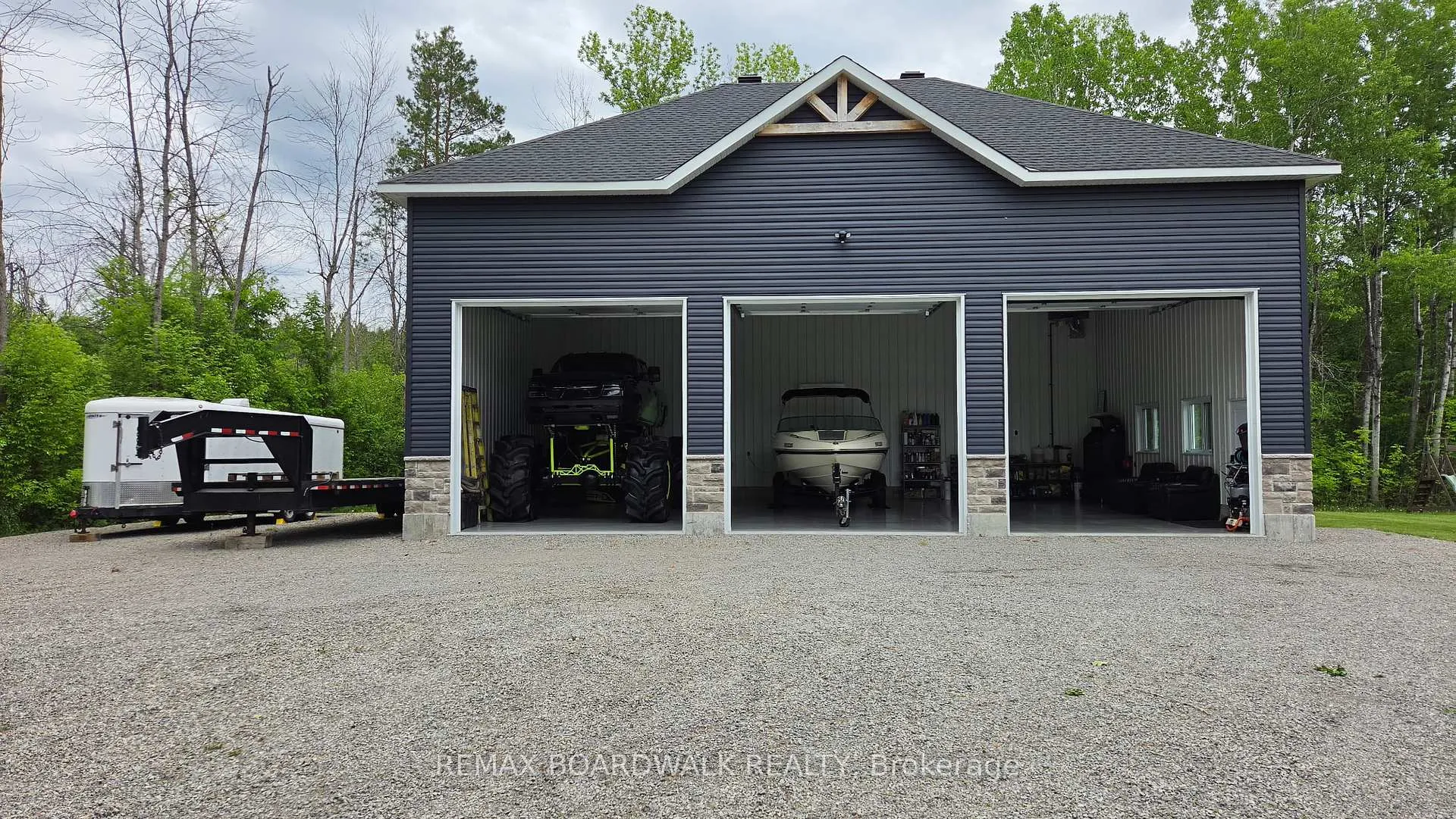 Photo 43 of 1805 Hyndman Road, Edwardsburgh/Cardinal, Edwardsburgh/Cardinal Twp — HOMEH