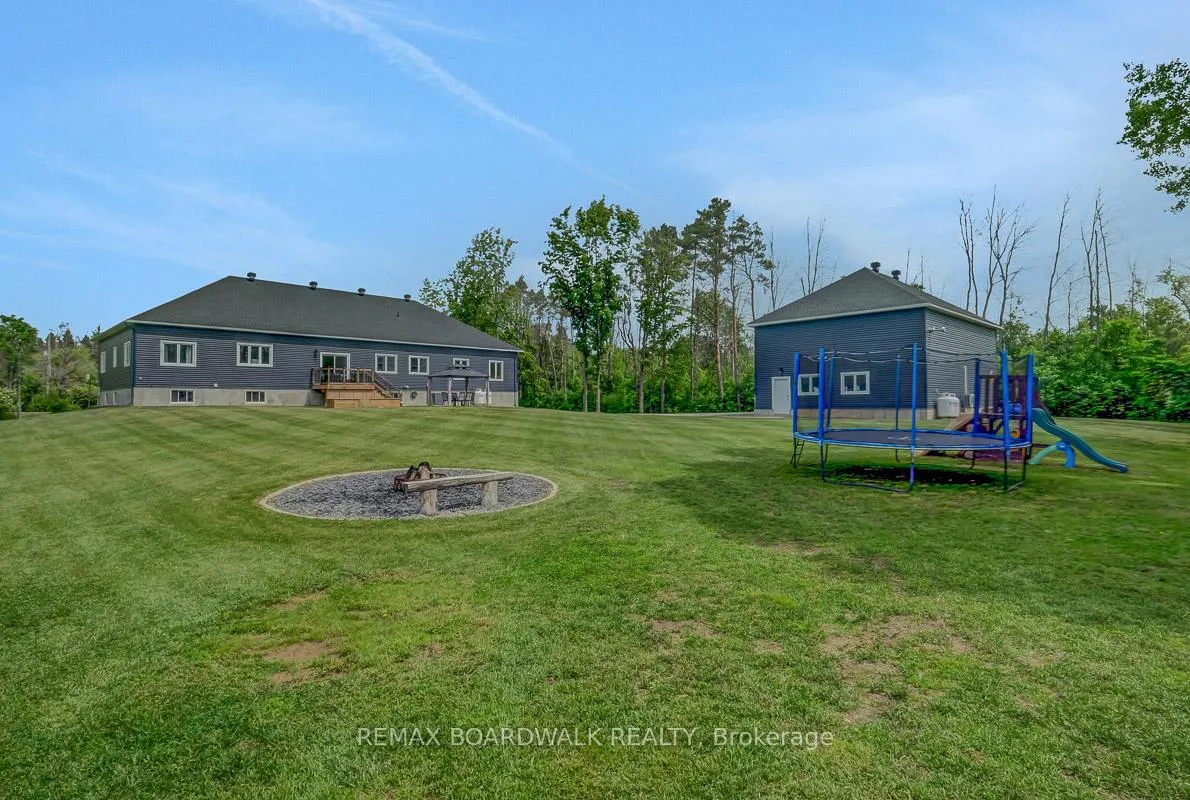 Photo 44 of 1805 Hyndman Road, Edwardsburgh/Cardinal, Edwardsburgh/Cardinal Twp — HOMEH