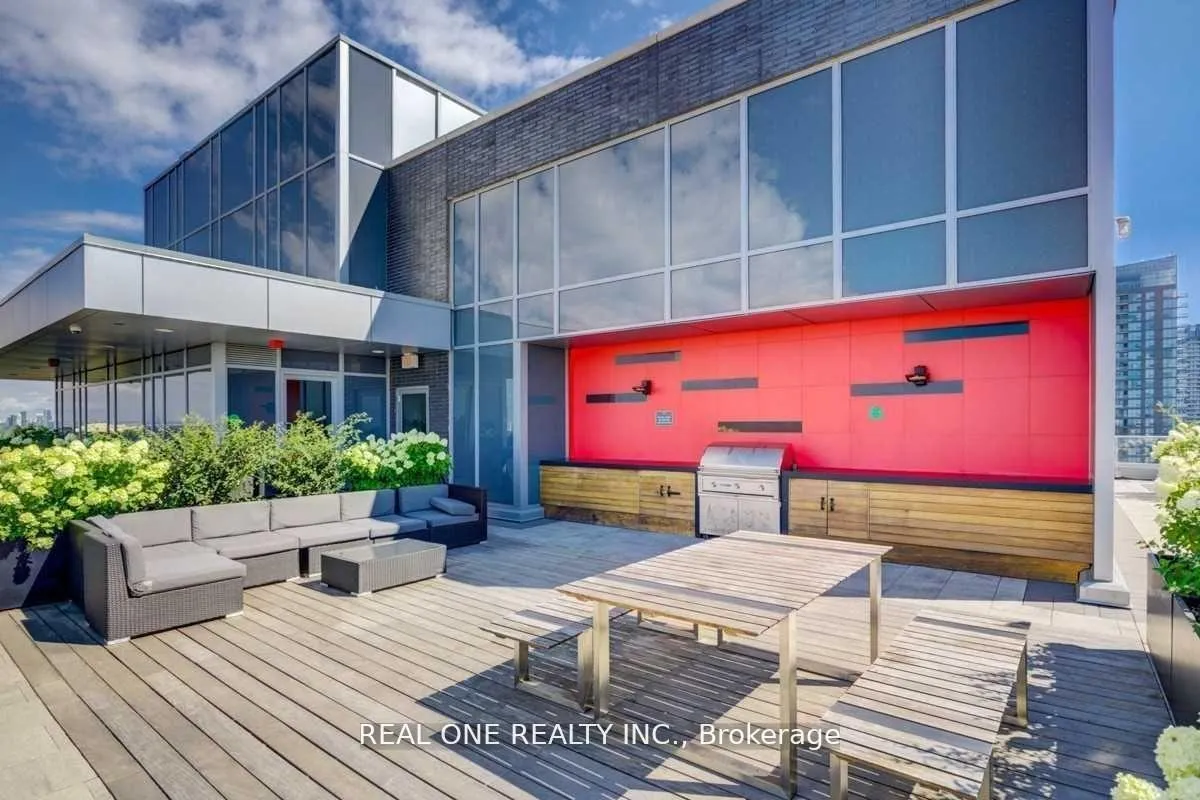 Photo 5 of Unit 1011, 58 Orchard View Boulevard, Toronto, Yonge-Eglinton — HOMEH