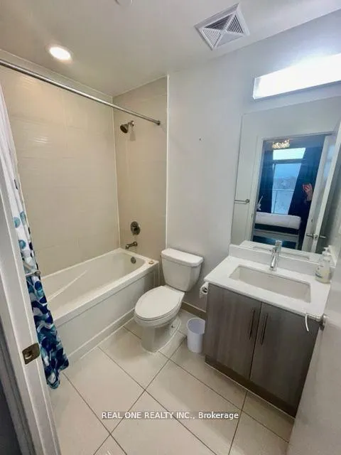 Photo 13 of Unit 1011, 58 Orchard View Boulevard, Toronto, Yonge-Eglinton — HOMEH