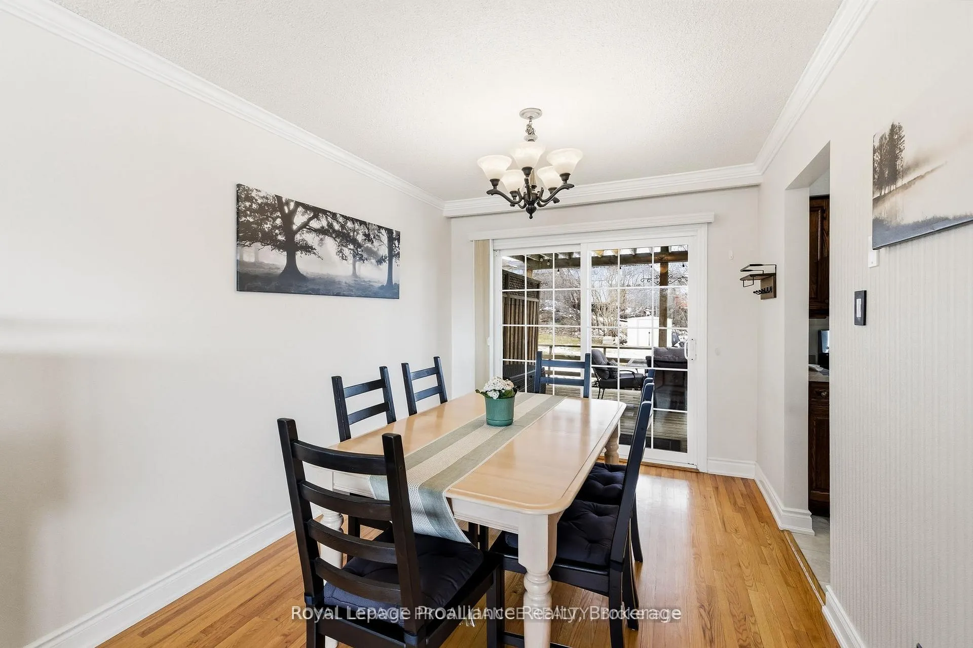 Photo 7 of 836 Stewart Drive, Peterborough, Ashburnham Ward 4 — HOMEH
