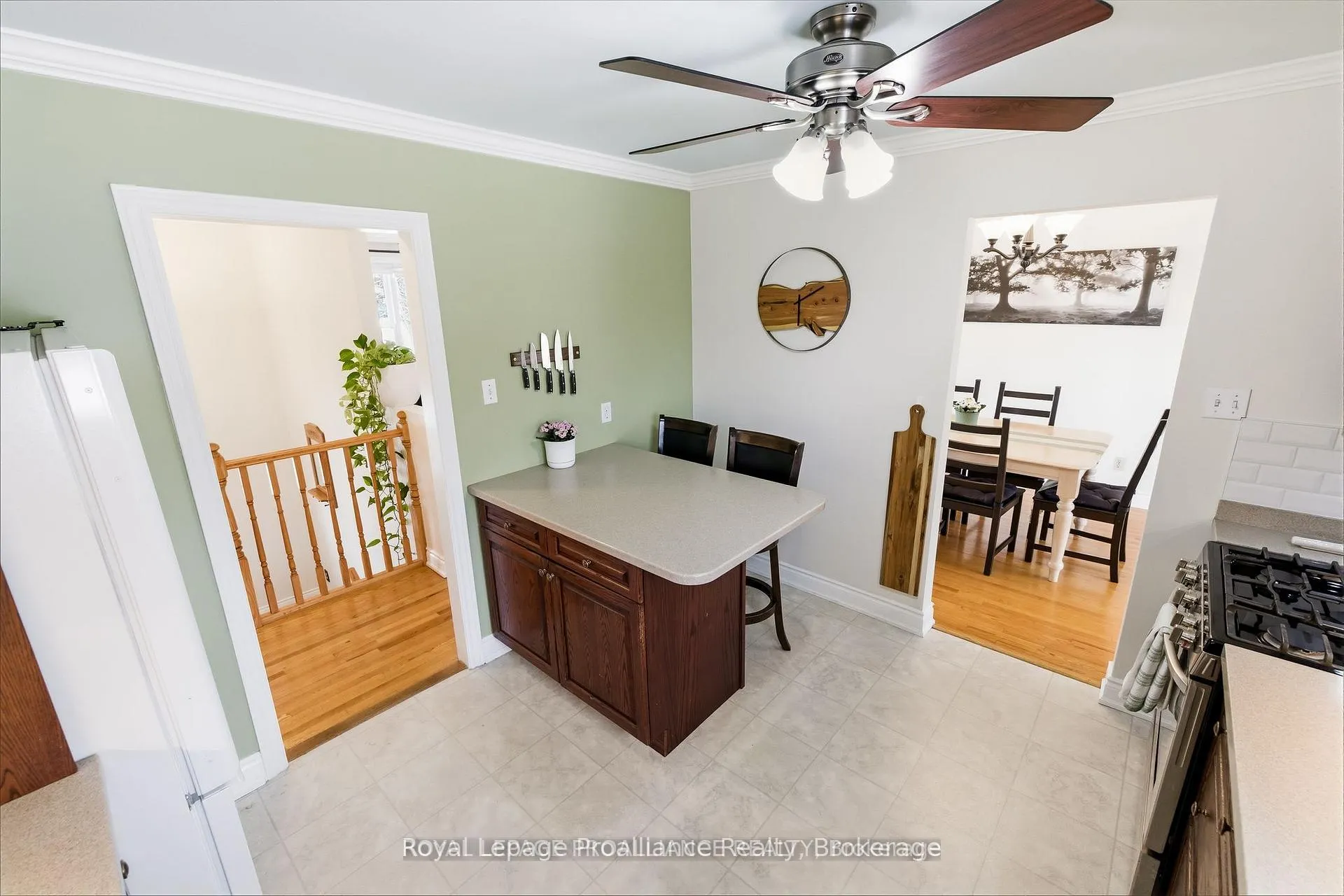 Photo 11 of 836 Stewart Drive, Peterborough, Ashburnham Ward 4 — HOMEH
