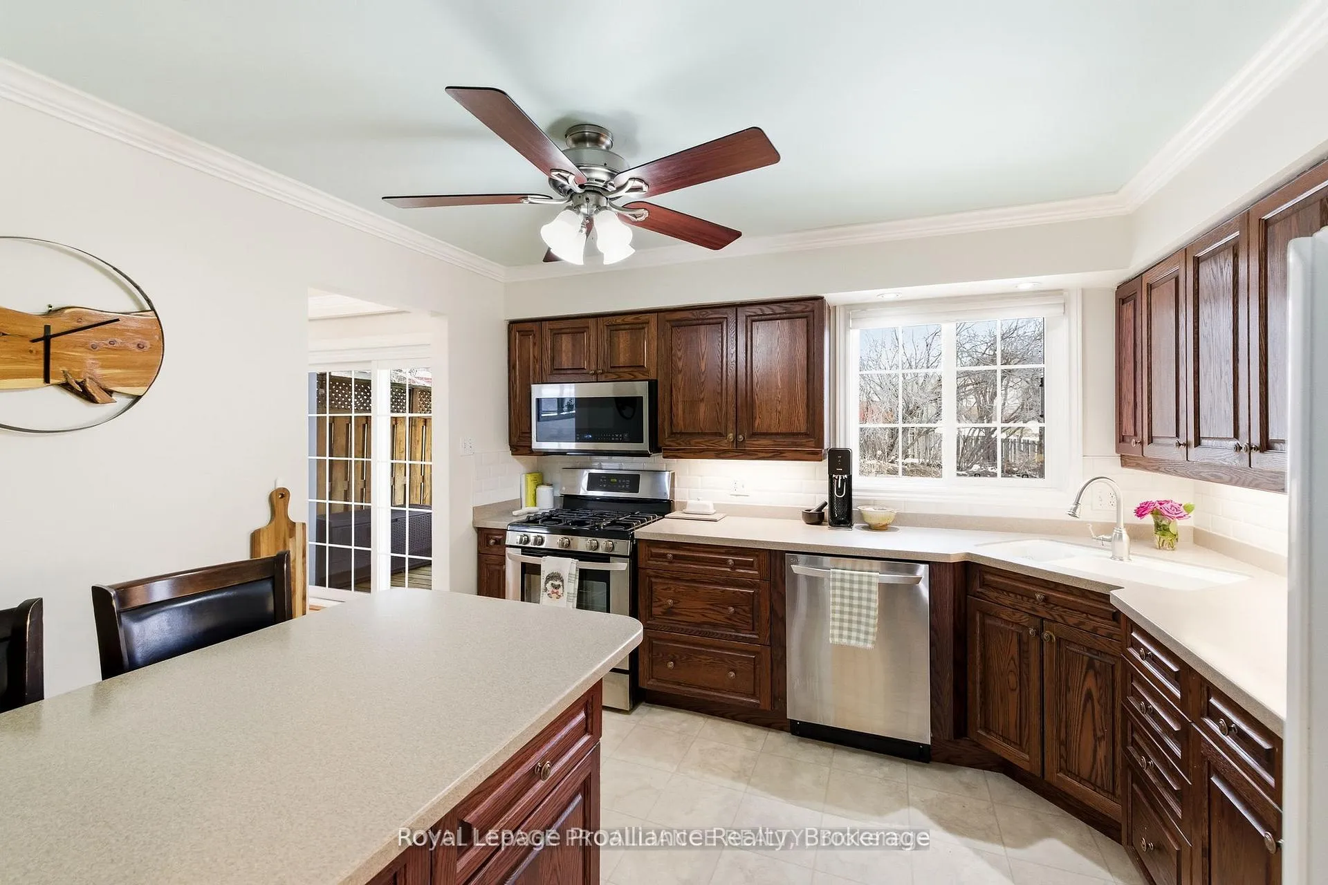 Photo 12 of 836 Stewart Drive, Peterborough, Ashburnham Ward 4 — HOMEH