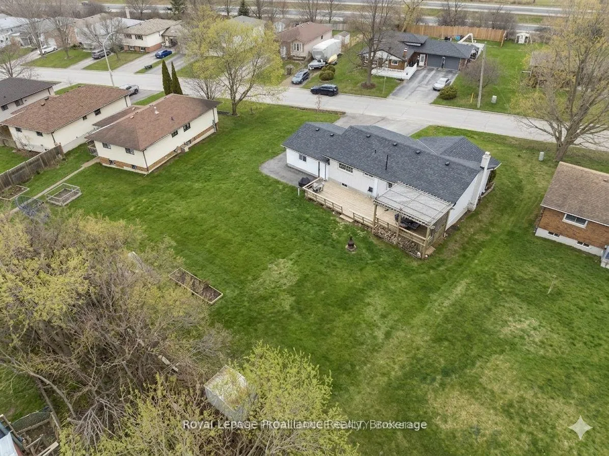 Photo 38 of 836 Stewart Drive, Peterborough, Ashburnham Ward 4 — HOMEH