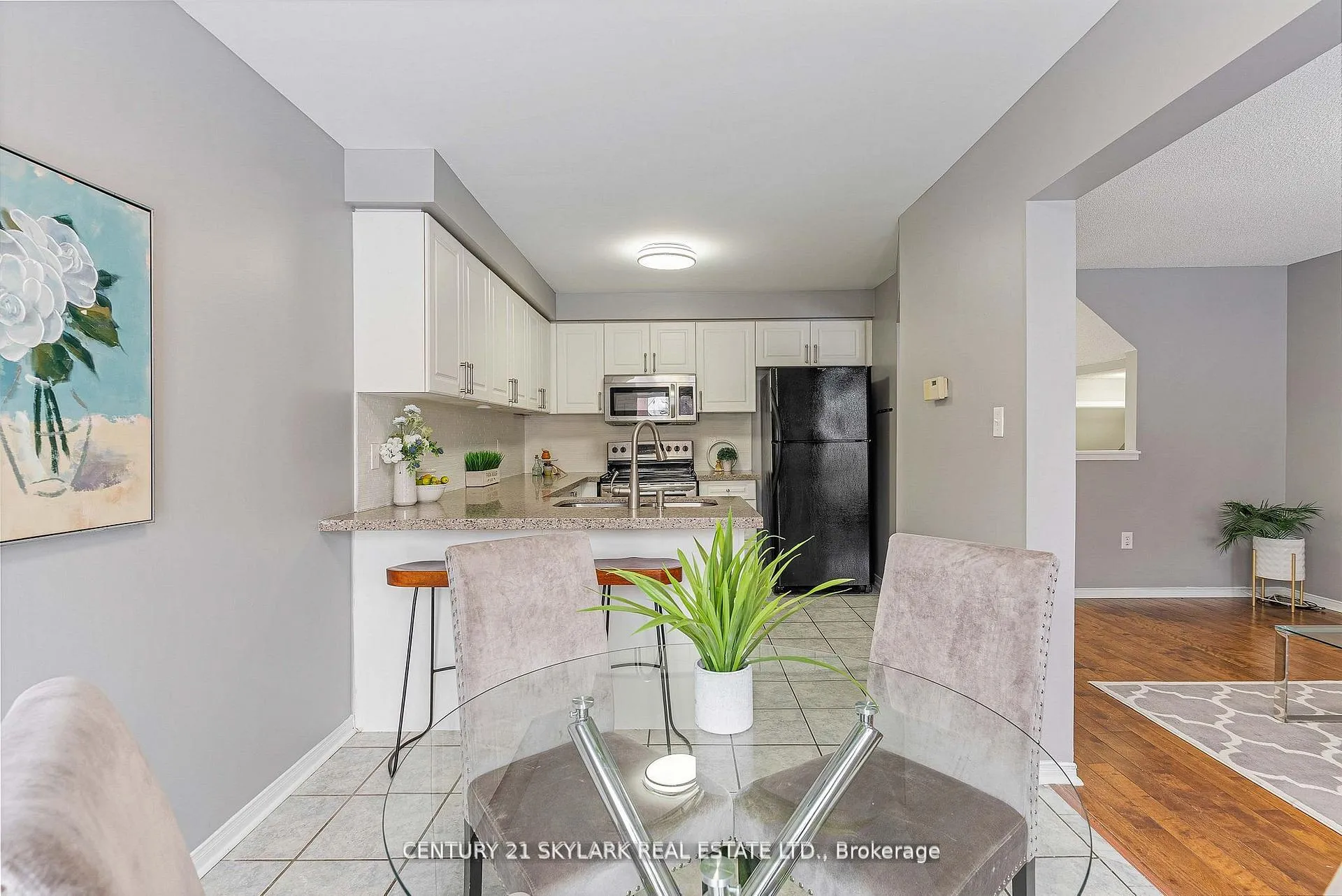 Photo 14 of 12 Carrington Place, Whitby, Williamsburg — HOMEH