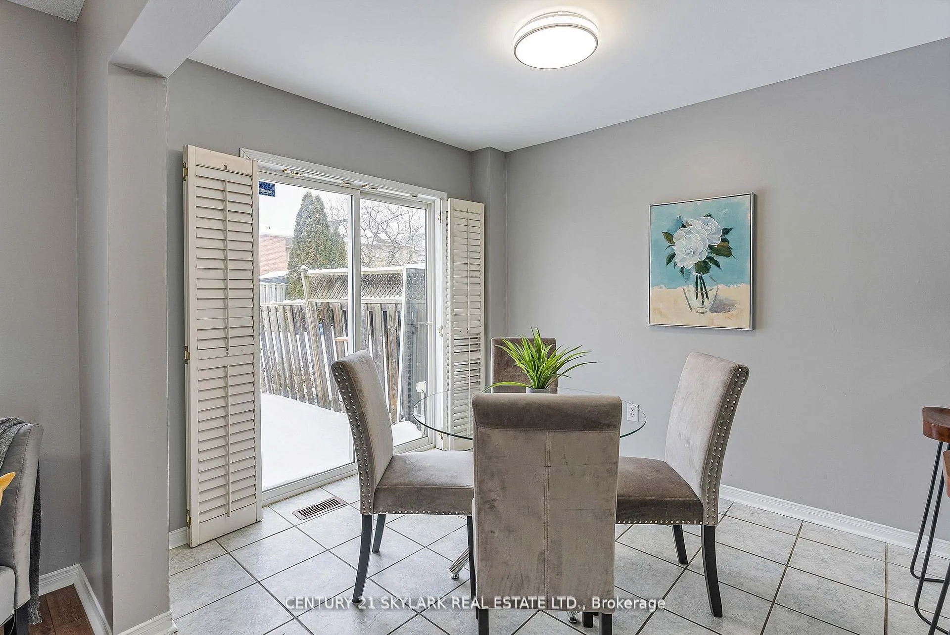 Photo 17 of 12 Carrington Place, Whitby, Williamsburg — HOMEH