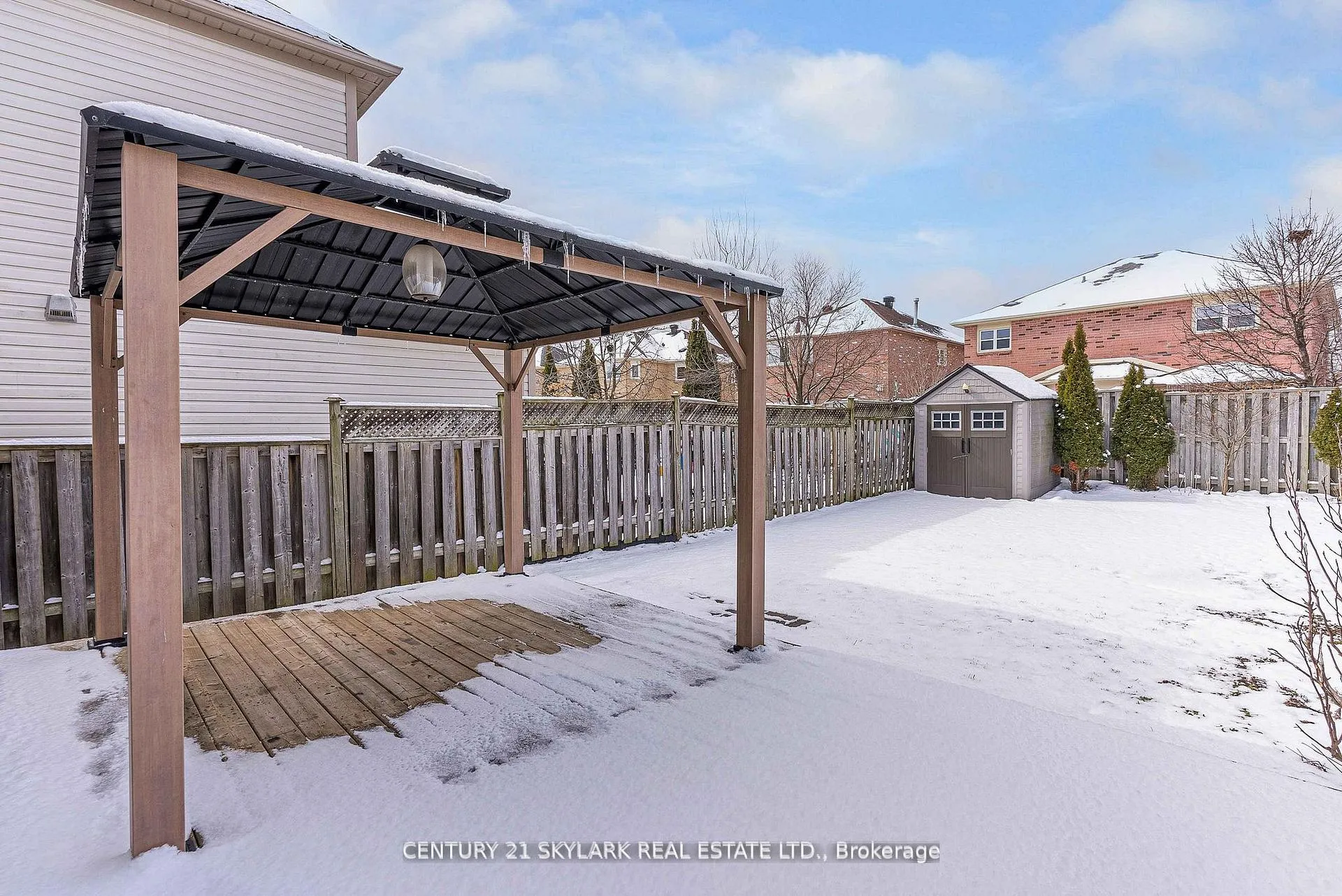 Photo 39 of 12 Carrington Place, Whitby, Williamsburg — HOMEH