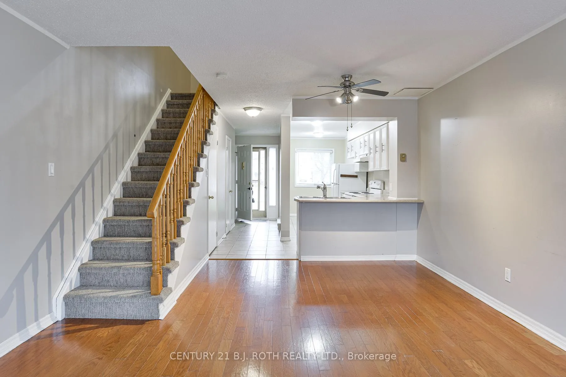 Photo 9 of Unit Unit #37, 11 Laguna Parkway, Ramara, Rural Ramara — HOMEH