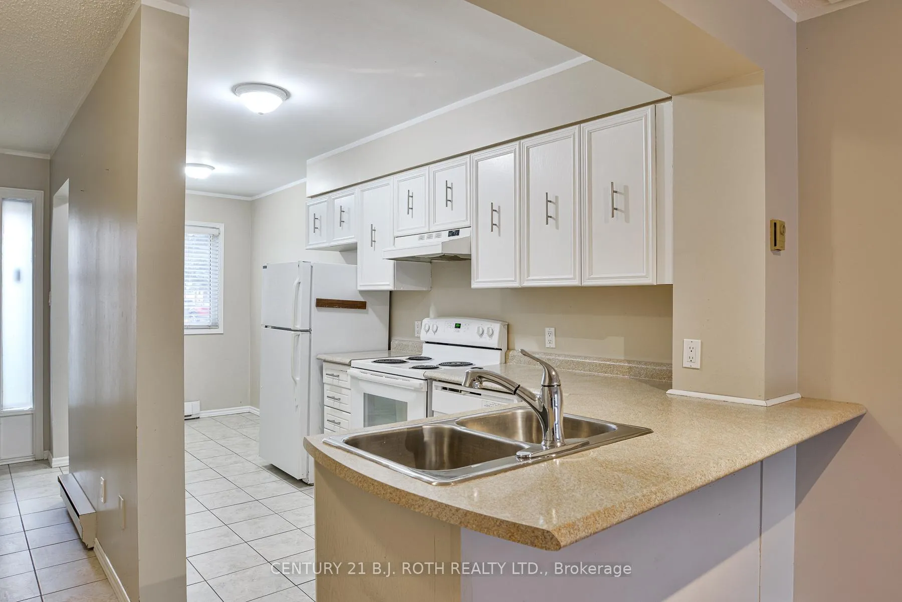 Photo 11 of Unit Unit #37, 11 Laguna Parkway, Ramara, Rural Ramara — HOMEH