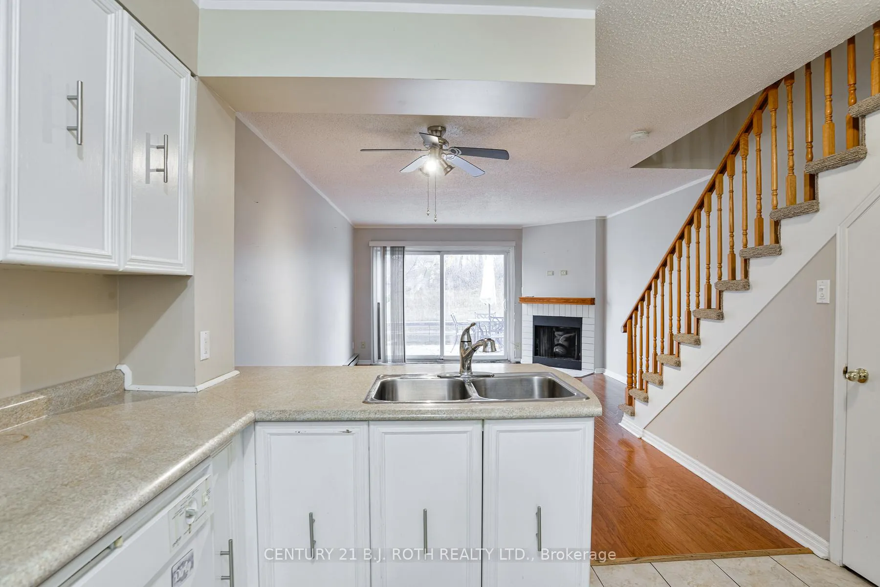 Photo 14 of Unit Unit #37, 11 Laguna Parkway, Ramara, Rural Ramara — HOMEH