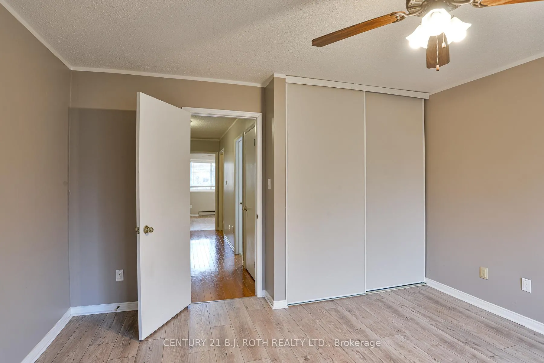 Photo 19 of Unit Unit #37, 11 Laguna Parkway, Ramara, Rural Ramara — HOMEH
