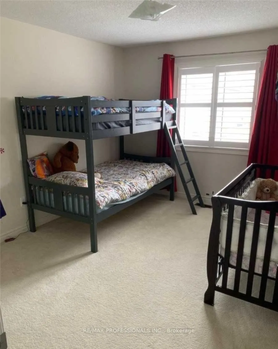 Photo 11 of 44 Villadowns Trail, Brampton, Sandringham-Wellington North — HOMEH