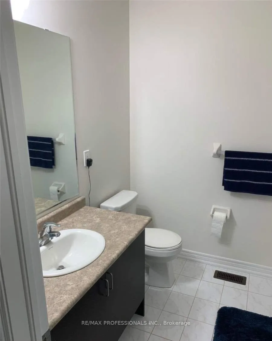 Photo 12 of 44 Villadowns Trail, Brampton, Sandringham-Wellington North — HOMEH