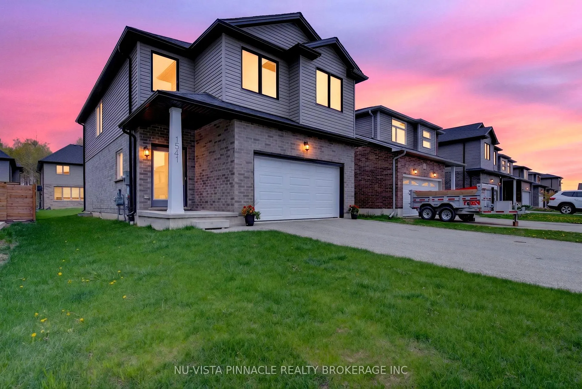Photo 2 of 1541 Applerock Avenue, London, North S — HOMEH