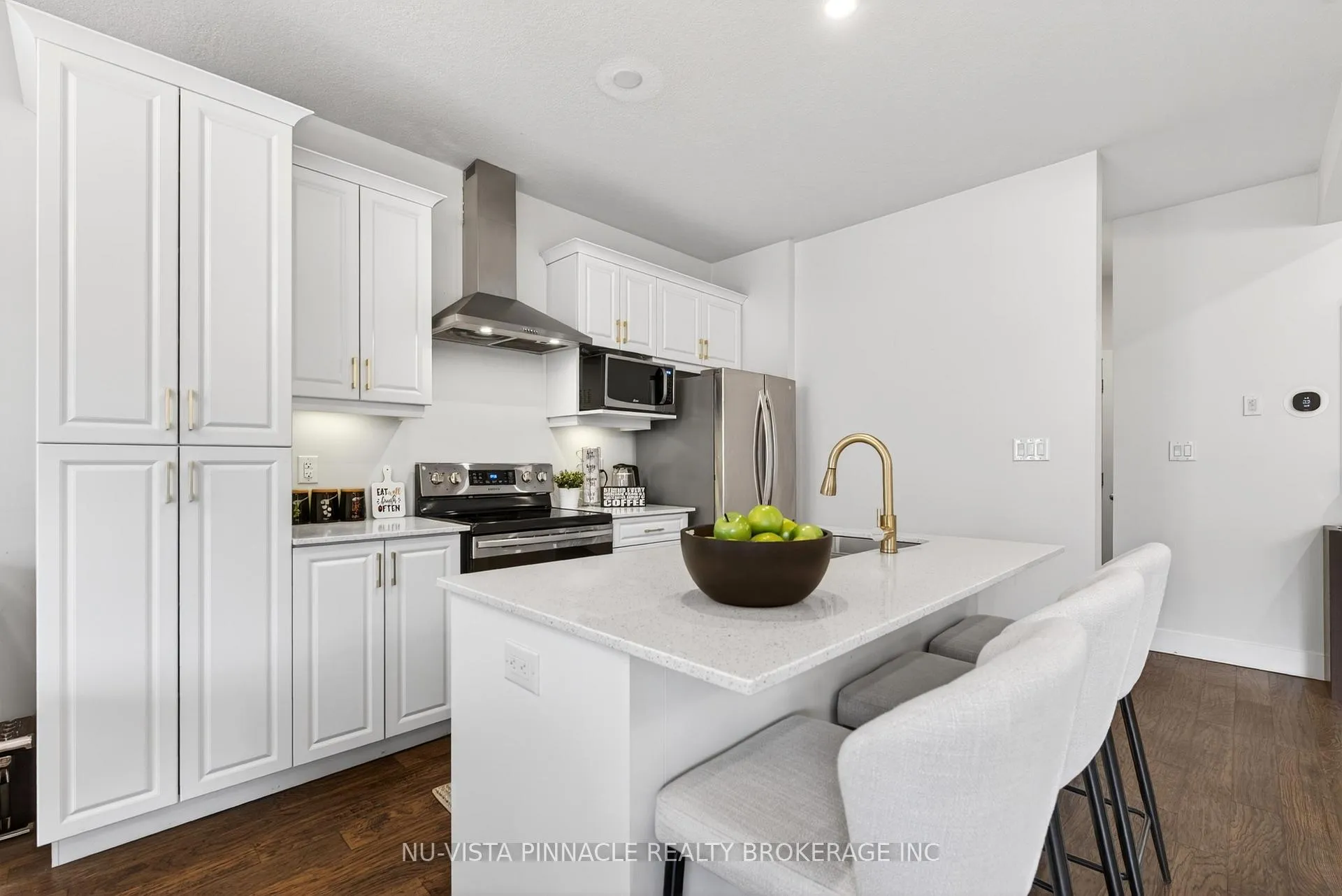Photo 16 of 1541 Applerock Avenue, London, North S — HOMEH
