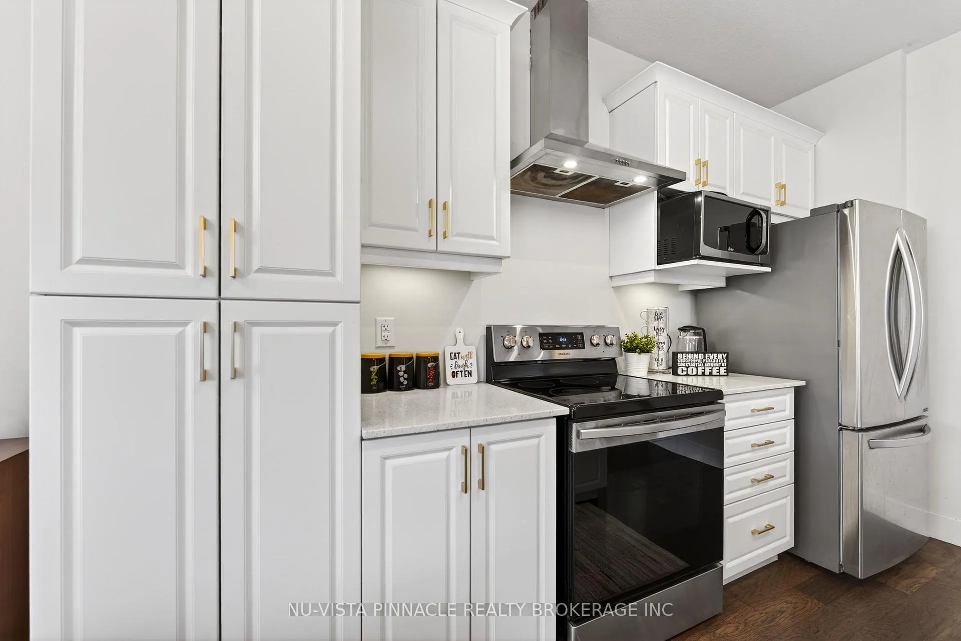 Photo 17 of 1541 Applerock Avenue, London, North S — HOMEH
