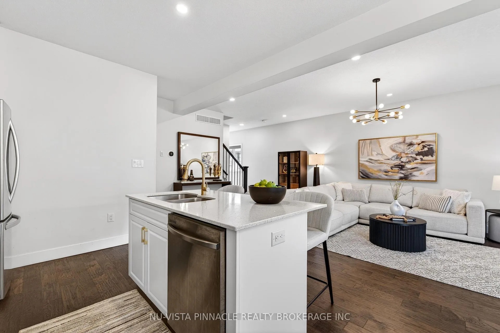 Photo 18 of 1541 Applerock Avenue, London, North S — HOMEH