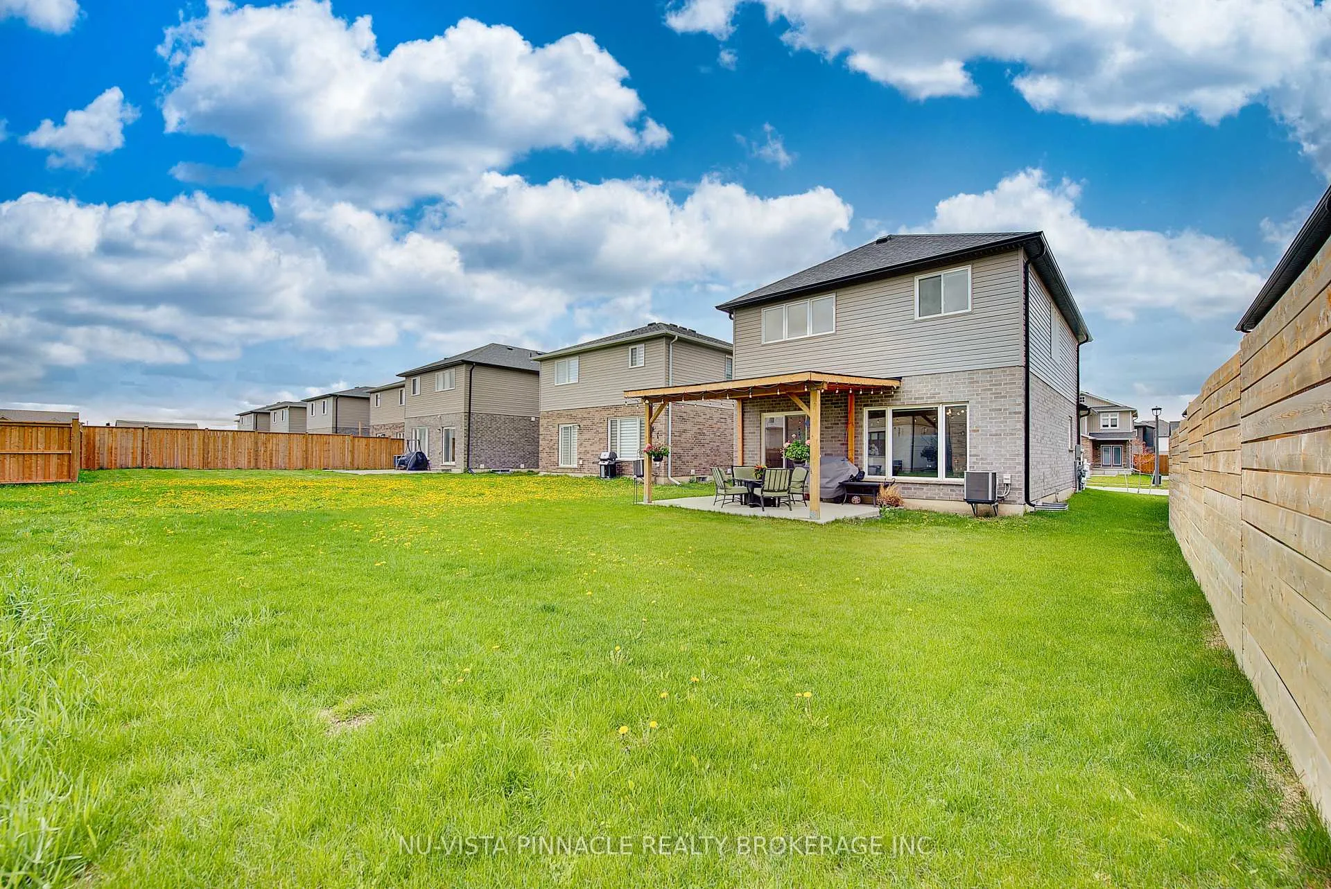 Photo 41 of 1541 Applerock Avenue, London, North S — HOMEH
