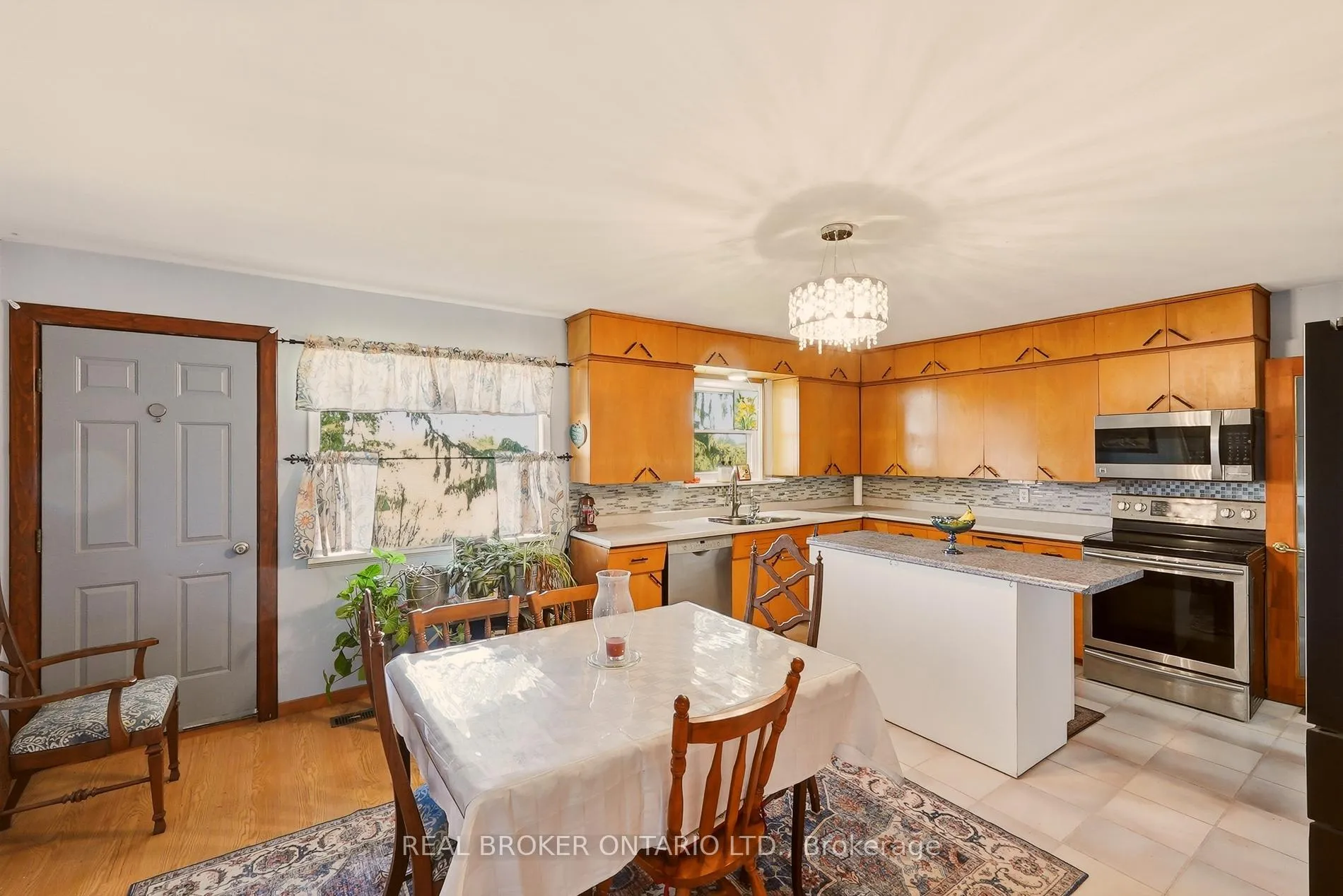 Photo 6 of 4007 61 Line, Perth East, Mornington — HOMEH